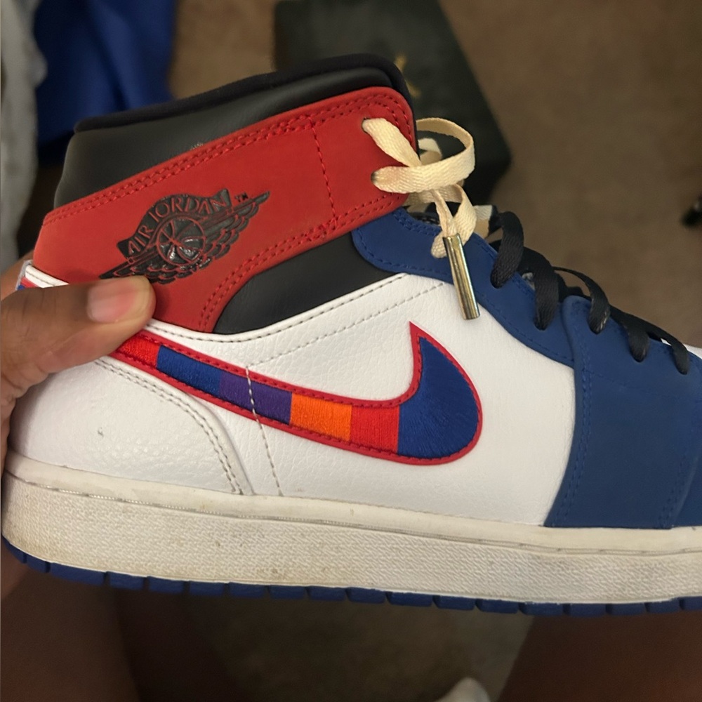 Air Jordan 1 Mid SE